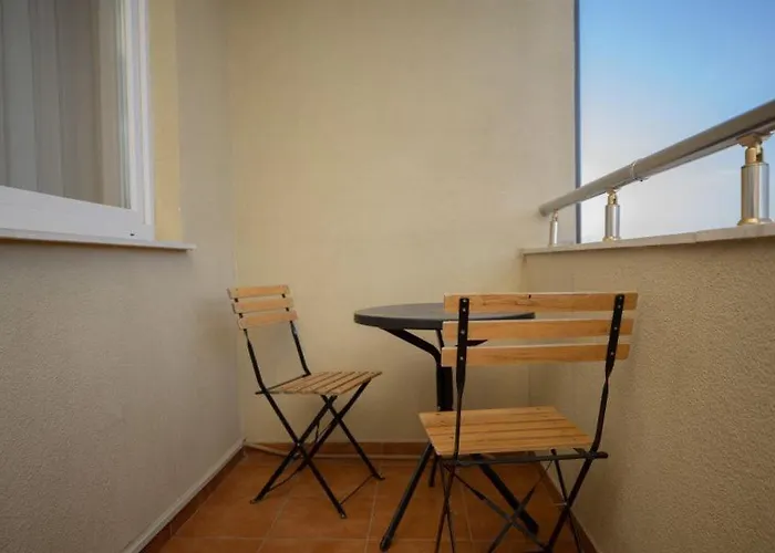 Yllza Living * ティラナ